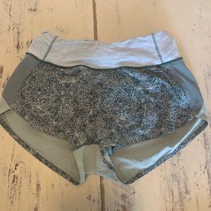 Outdoor Voices sage green size small shorts